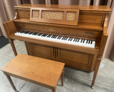 Yamaha M402 console piano